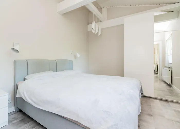 Szary & By Grand Apartment