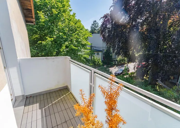 Szary & By Grand Apartment Sopot